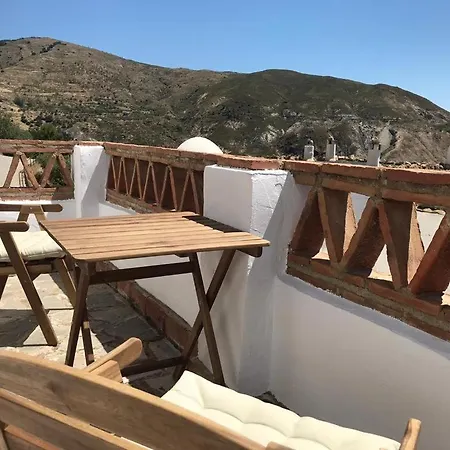 Casa Rural En La Alpujarra The Wood House *